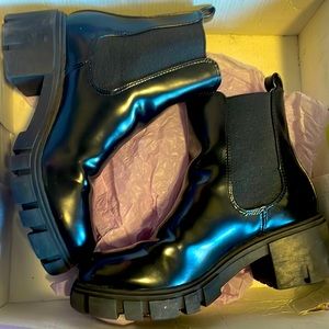 Madden Girl Chunky Black Boots size 6